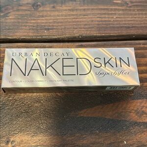 Urban Decay Naked Skin Shapeshifter Palette in Medium Dark Shift
